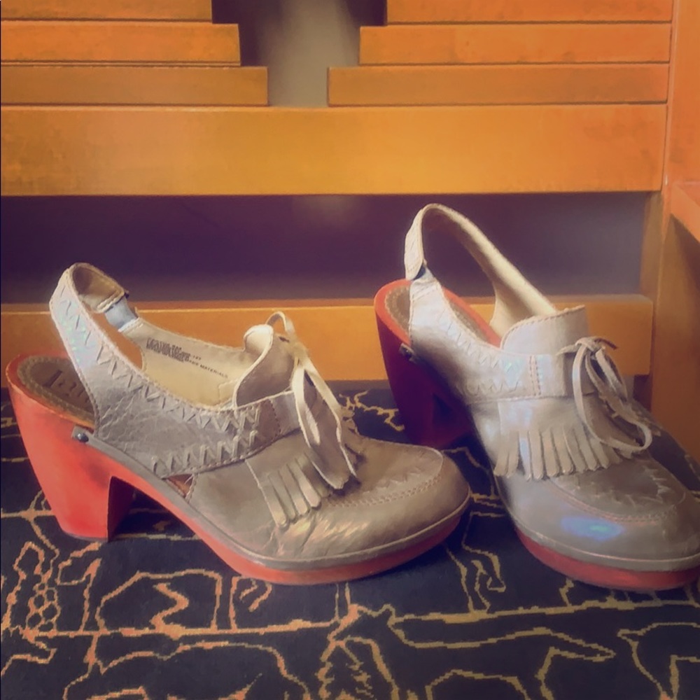 Latigo Shoes